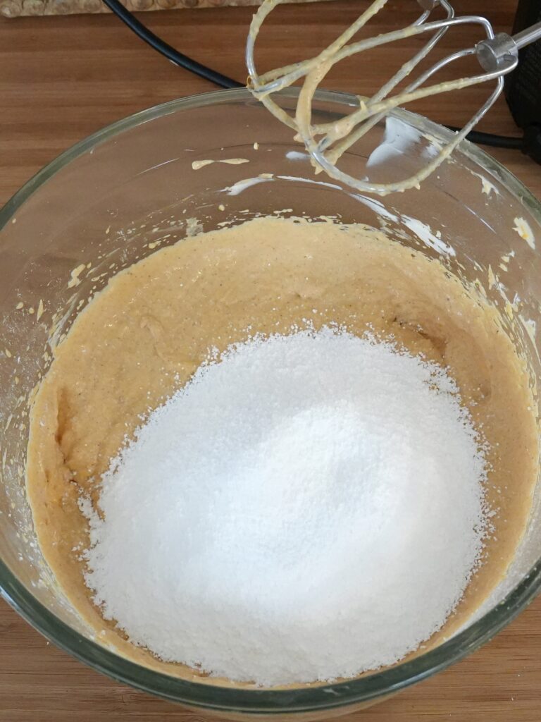 spoon in the powdered sugar
